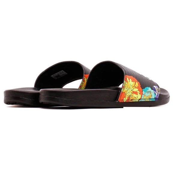 Brand New Adidas Adilette Comfort Slides Sandals - Picture 3 of 5